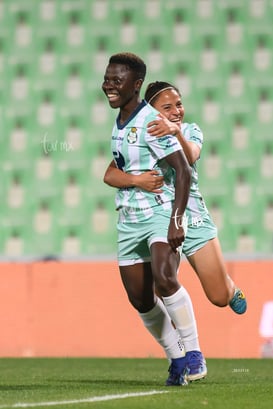 gol, Kimberli Gómez, Sandra Nabweteme @tar.mx