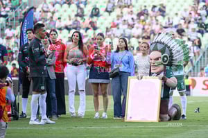Homenaje a Oswaldo Sánchez