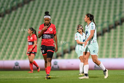 Mayra Santana, Hildah Magaia | Santos Laguna vs Club Tijuana femenil