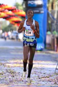 10K Simsa 2025
