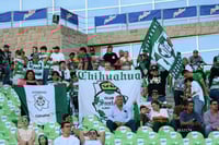 Afición en el Estadio Corona