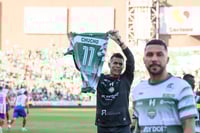 Oswaldo Sánchez, Chucho Benitez