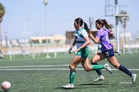 Julia De Santiago, Camila Zamora