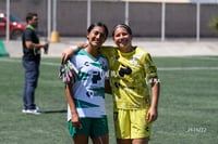 Estefanía Cisneros, Estrella Vargas