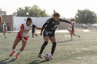 Mereli Zapata, Valeria Alvarado