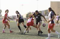 Frida Cussin, Camila Zamora
