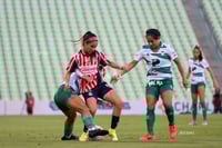 Daniela Delgado, Dania Padilla