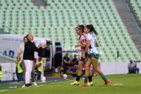 Daniela Delgado, Lia Romero