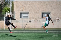 Isabella Reyes, Jennifer Escareño