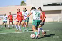 Jennifer Escareño, Ana González