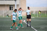 Jennifer Escareño, Julia De Santiago