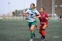 Julia De Santiago, Frida Dominguez
