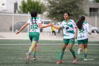 Tania Baca, Estefanía Cisneros