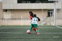 Bethzabeth Barrón, Estefanía Cisneros