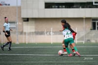 Bethzabeth Barrón, Estefanía Cisneros