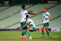 gol Kimberli Gómez, Sandra Nabweteme, Vivian Ikechukwu