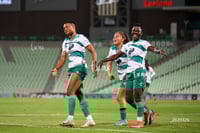 gol Kimberli Gómez, Sandra Nabweteme, Vivian Ikechukwu