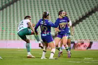 gol Vivian Ikechukwu, Silvana Flores