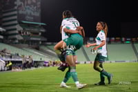 gol Kimberli Gómez, Vivian Ikechukwu, Mayra Santana