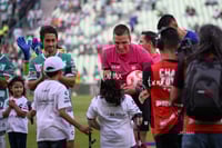 Guillermo Martínez, José Abella