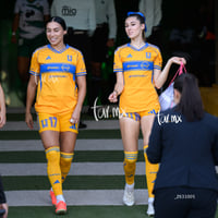 Sabrina Enciso, Tatiana Flores