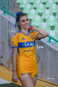 Tatiana Flores