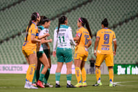 Cristina Ferral, Lia Romero, Greta Espinoza, Mayra Santana,