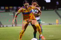 Kimberli Gómez, Sabrina Enciso