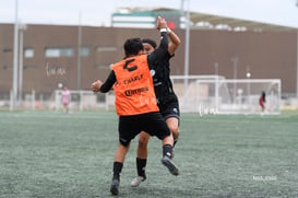 Celebran gol @tar.mx