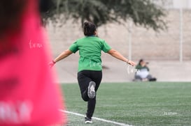 celebran gol, Claudia Ríos @tar.mx