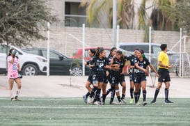 celebran gol, Jennifer Escareño @tar.mx