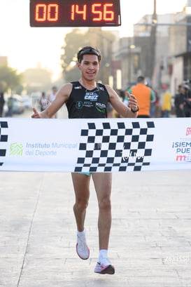 Diego Vizcarra, campeón 5K @tar.mx