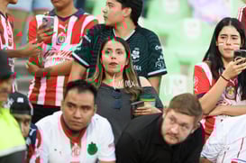 afición en el Corona @tar.mx