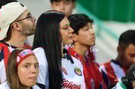 afición en el Corona @tar.mx