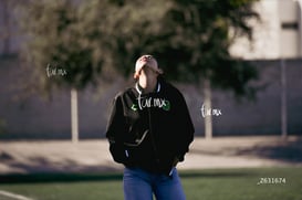 Andrea Medrano DT @tar.mx