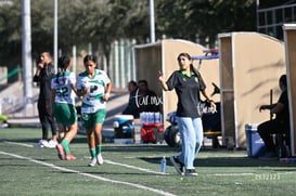 Andrea Medrano @tar.mx