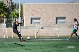 Isabella Reyes @tar.mx