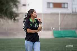 Andrea Medrano @tar.mx