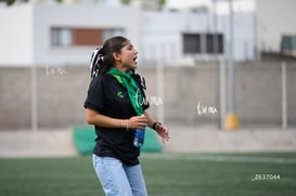 Andrea Medrano @tar.mx