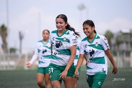 Jennifer Escareño, Julia De Santiago @tar.mx
