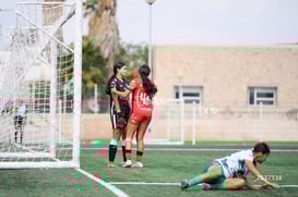 Nicole Zazueta, Bethzabeth Barrón @tar.mx