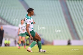 Vivian Ikechukwu @tar.mx