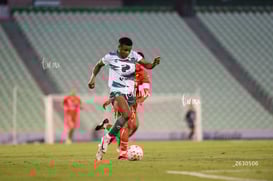 Vivian Ikechukwu @tar.mx