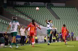 Santos Laguna vs Necaxa femenil @tar.mx
