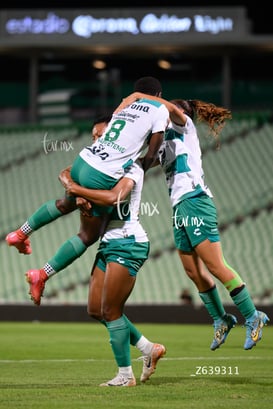 gol Kimberli Gómez, Sandra Nabweteme, Vivian Ikechukwu @tar.mx