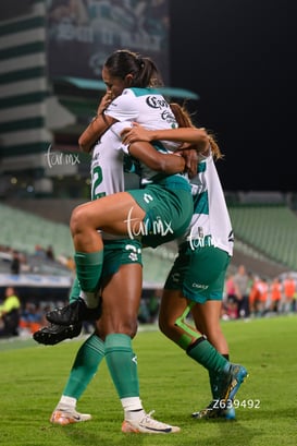 gol Mayra Santana, Vivian Ikechukwu @tar.mx