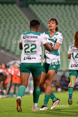 gol Yessenia Novella, Vivian Ikechukwu @tar.mx