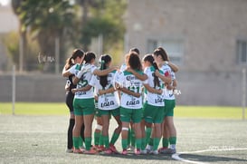 Santos Laguna femenil @tar.mx