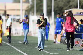 Andrea Medrano DT @tar.mx