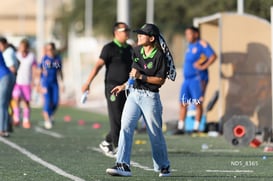 Andrea Medrano DT @tar.mx